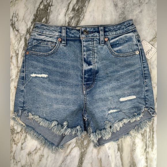 FREE PEOPLE CRVY Vintage High Rise Distressed Shorts Size 25 - Picture 5 of 8